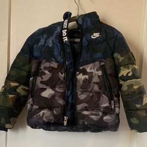 Nike Kids Camo Puffer Jacket - Black, Blue, Green